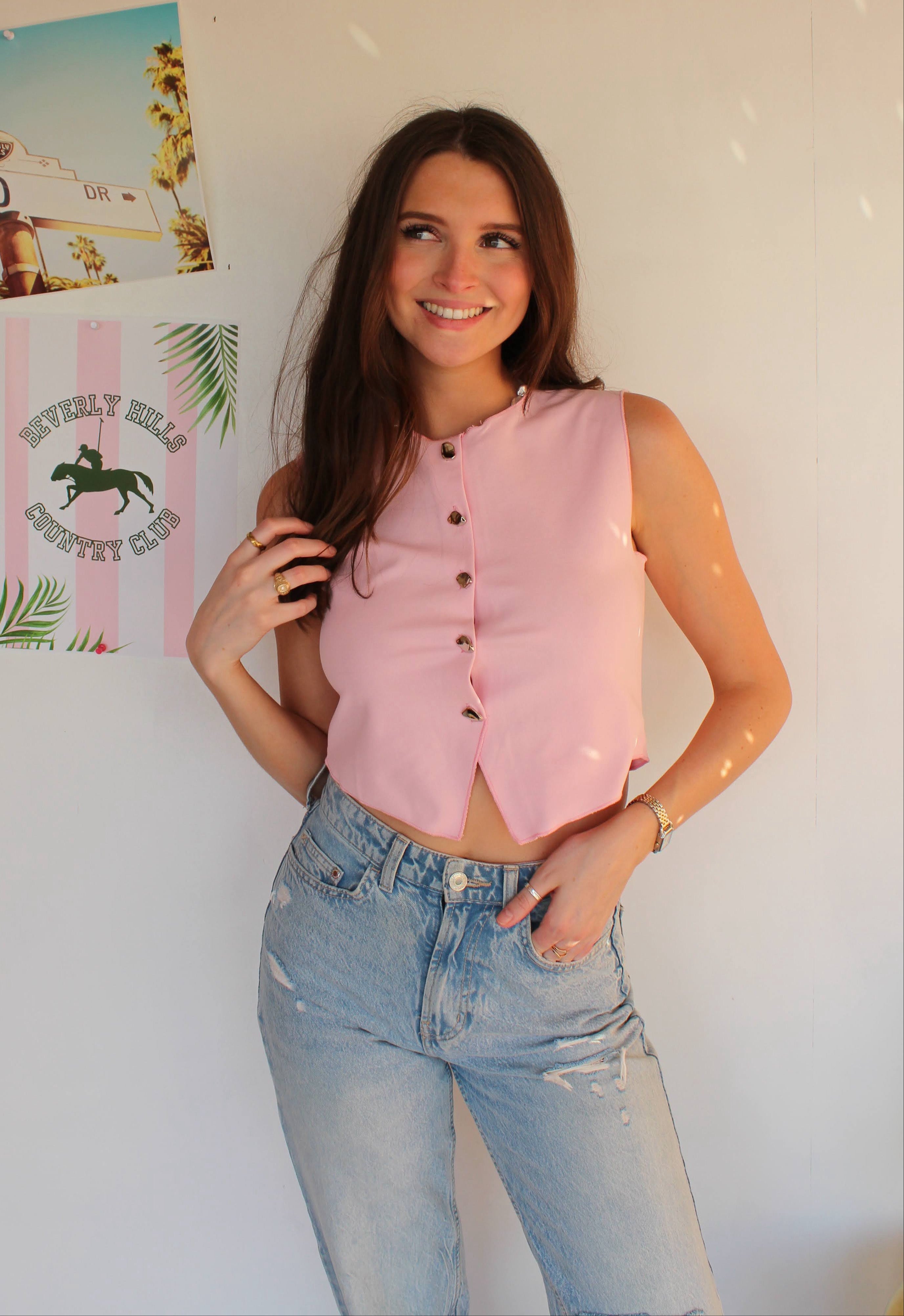 pink vest